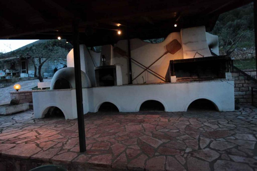 Almini Apartments Plataria Bagian luar foto
